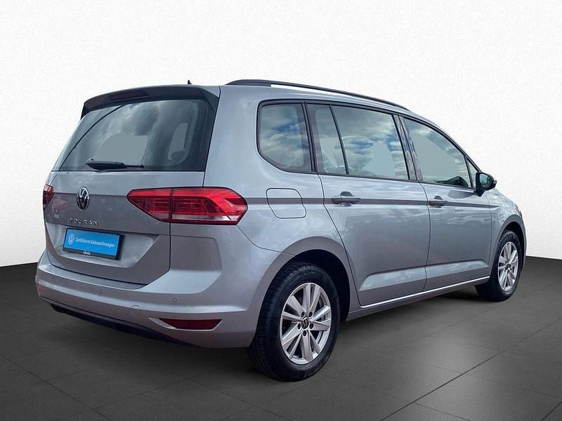 Gebraucht VW Touran Comfortline 150 PS (110 kW) 2024 Andere farbe Van / Kleinbus