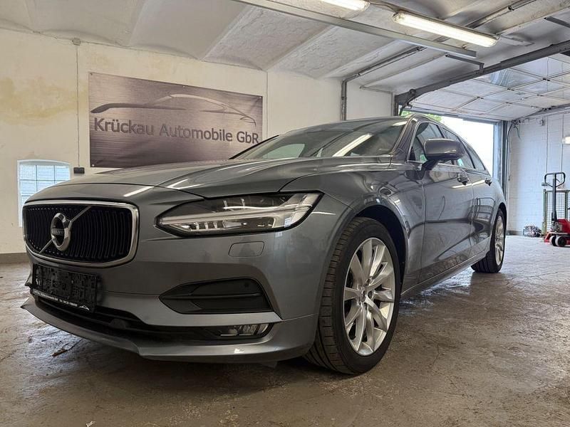 Grau Gebraucht 2018 Volvo V90 Momentum Kombi | 16.900 € (Fairer Preis) - Bild 1/4