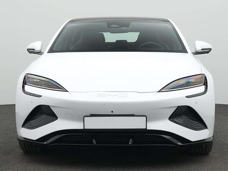 Neu BYD Seal Comfort 169 kW (231 PS) 2025 Polar white Limousine