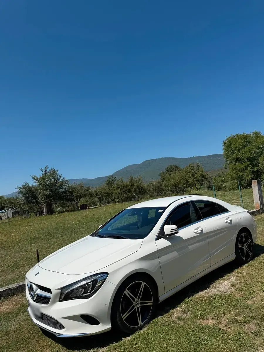 Gebraucht Mercedes CLA180 122 PS (89 kW) 2017 Weiß Coupé