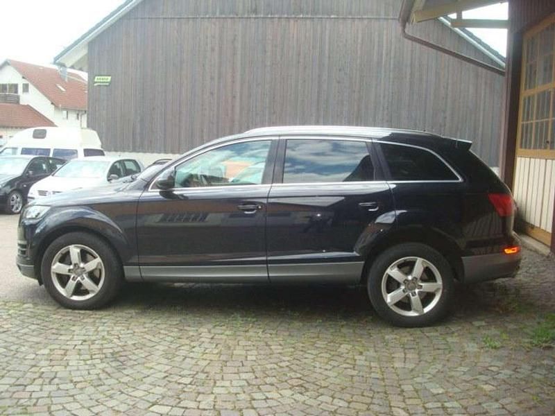 Orcaschwarz metallic Gebraucht 2010 Audi Q7 SUV | 17.990 € (Fairer Preis) - Bild 1/4