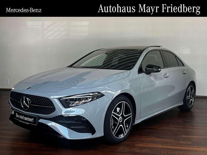 Manufaktur lack manufaktur alp Gebraucht 2025 Mercedes A200 Advanced Plus Limousine | 40.849 € - Bild 1/4