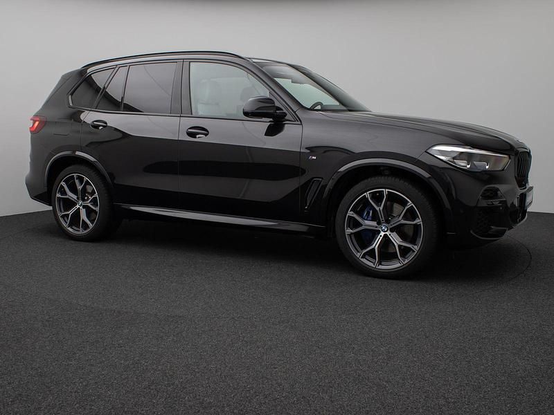 Gebraucht BMW X5 M Sport 286 PS (210 kW) 2022 Saphirsxhwarz metallic475grau SUV