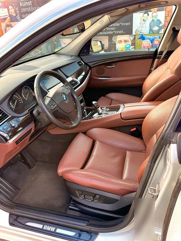 Gebraucht BMW 535 300 PS (220 kW) 2012 Silber Limousine