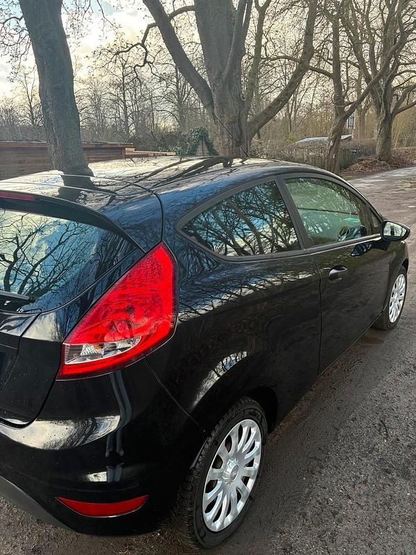 Gebraucht Ford Fiesta 60 PS (44 kW) 2009 Schwarz Kleinwagen