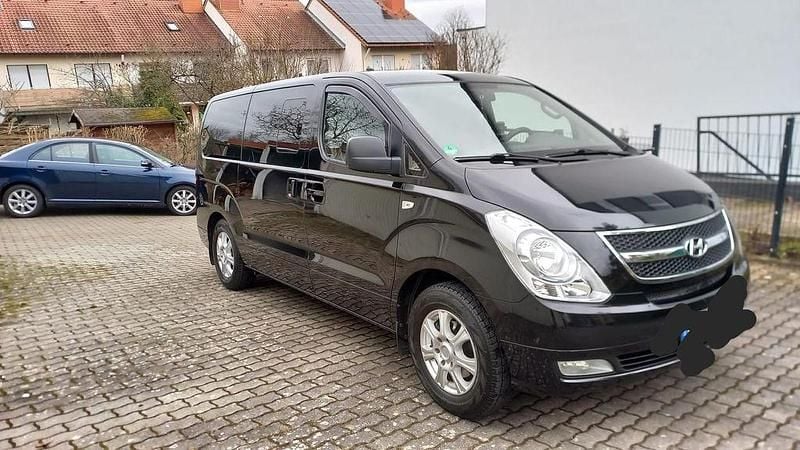 Gebraucht Hyundai H-1 170 PS (125 kW) 2011 Schwarz Van / Kleinbus