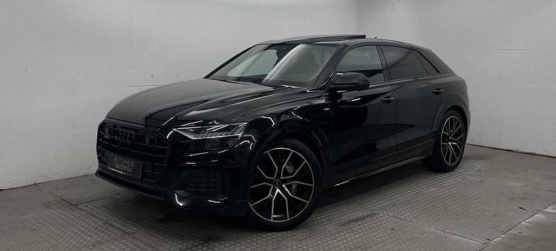 Orcaschwarz (metallic) Gebraucht 2021 Audi Q8 Ambiente SUV | 55.900 € (Guter Preis) - Bild 1/4