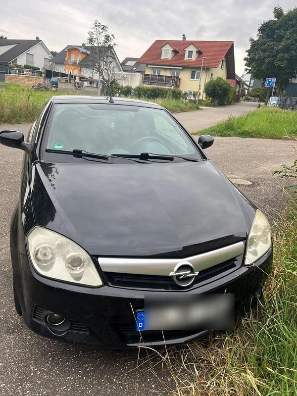 Schwarz Gebraucht 2006 Opel Tigra Cabrio | 399 € (Superpreis) - Bild 1/4