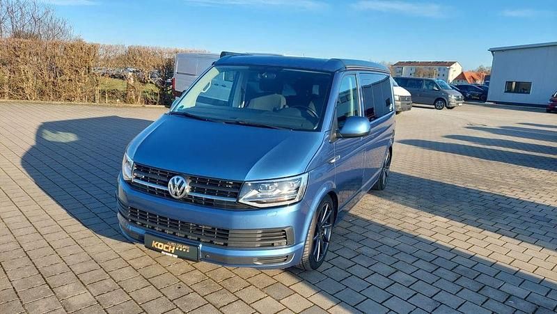Gebraucht VW California Beach 150 PS (110 kW) 2018 Acapulcoblau metallic Van