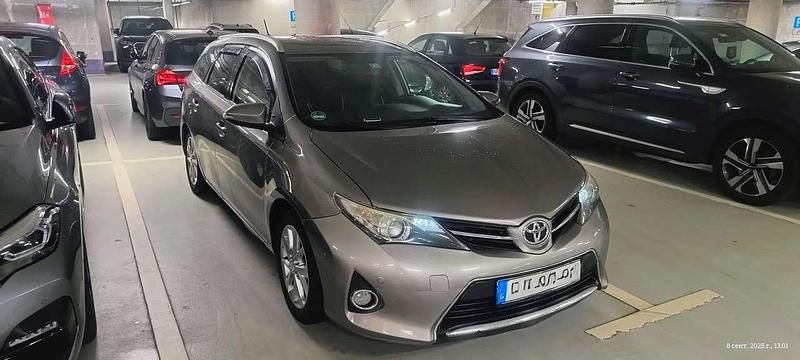 Gebraucht 2013 Toyota Auris Executive Kombi | 6.300 € (Fairer Preis) - Bild 1/4