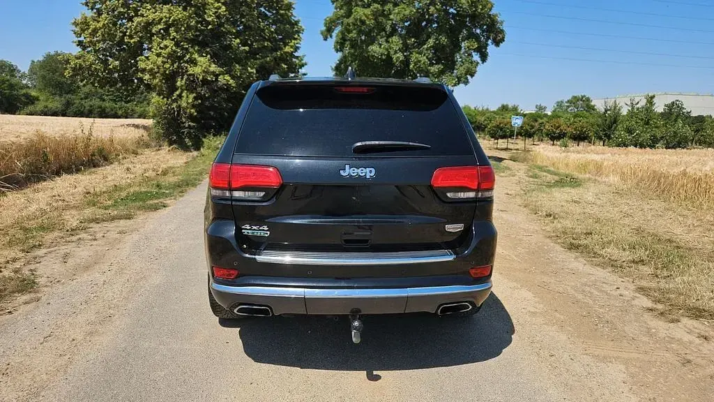 Gebraucht Jeep Grand Cherokee Summit 250 PS (183 kW) 2015 Schwarz SUV