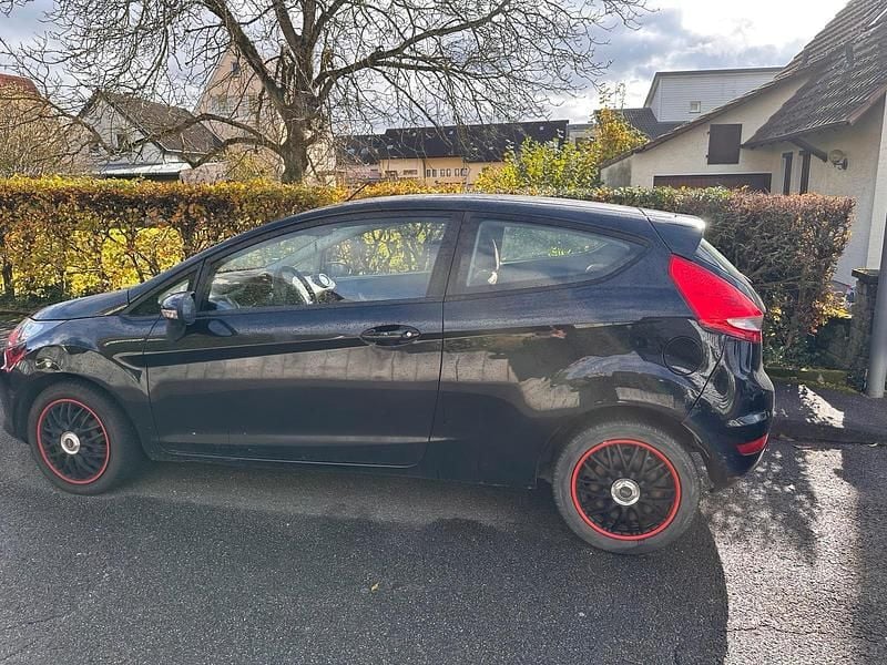 Schwarz Gebraucht 2009 Ford Fiesta Kleinwagen | 3.900 € - Bild 1/4