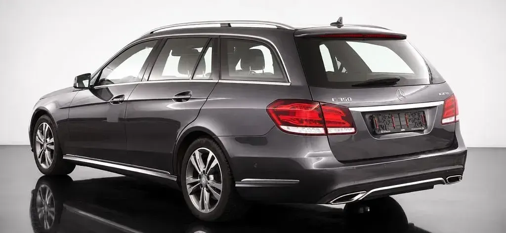 Gebraucht Mercedes E350 Avantgarde 258 PS (189 kW) 2015 Tenoritgrau  metalliclack Kombi
