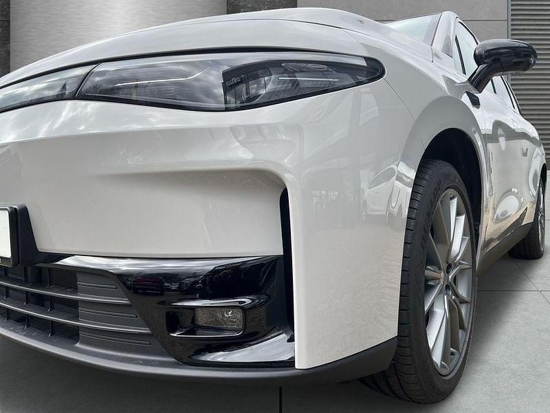 Neu Leapmotor C10 160 kW (218 PS) 2025 Canopy grey SUV