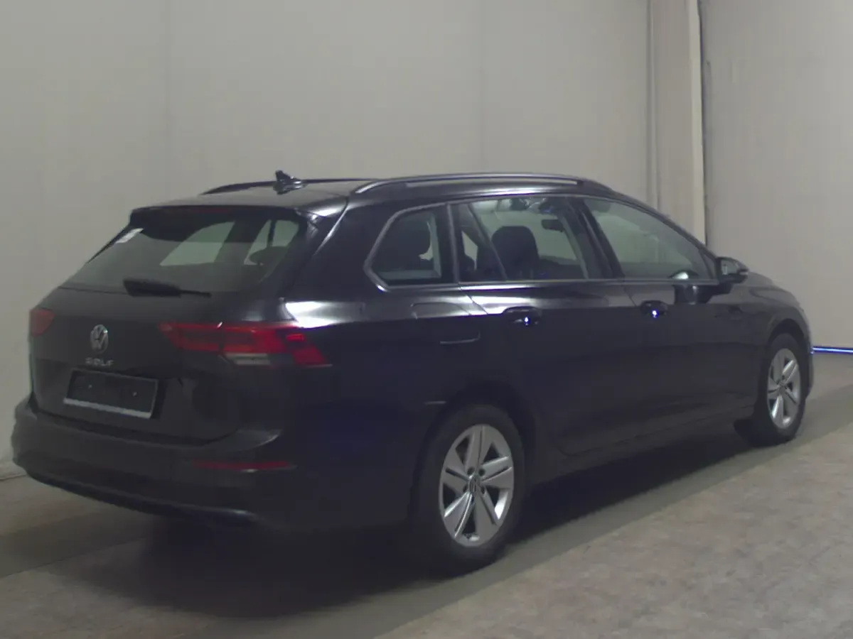 Gebraucht VW Golf VIII Pro 150 PS (110 kW) 2022 Schwarz Kombi