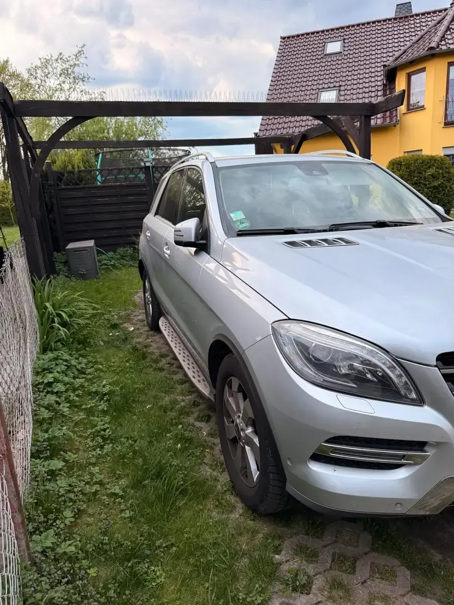 Gebraucht Mercedes ML350 258 PS (189 kW) 2013 Silber SUV