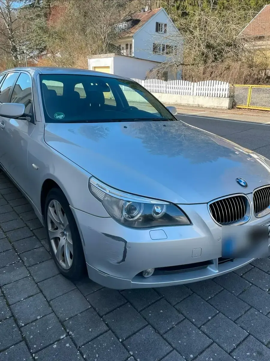 Gebraucht BMW 523 177 PS (130 kW) 2005 Silber Kombi