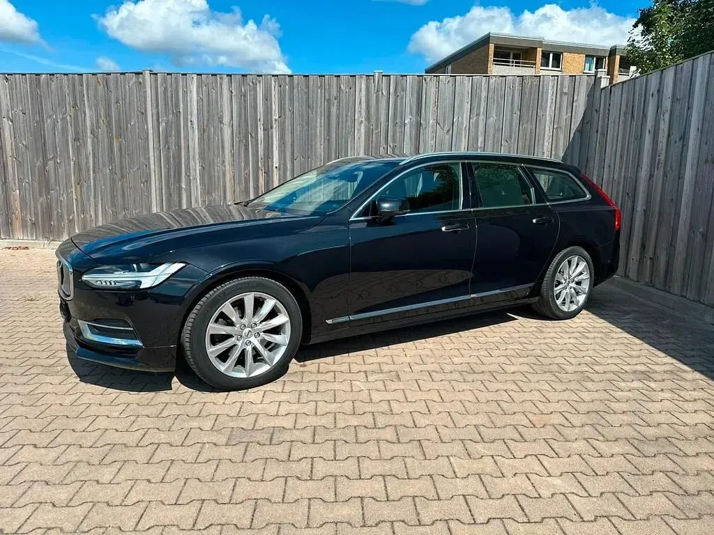 Gebraucht Volvo V90 Inscription 235 PS (172 kW) 2019 Schwarz Kombi