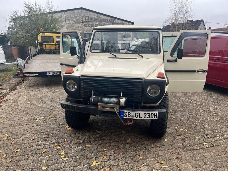 Weiß Gebraucht 1986 Mercedes G230 SUV | 15.450 € - Bild 1/4