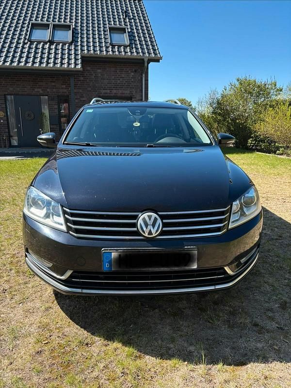 Usata VW Passat Highline 170 CV (125 kW) 2012 Nero Station wagon