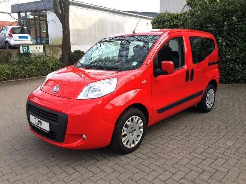 Rot Gebraucht 2012 Fiat Qubo Dynamic Van / Kleinbus | 6.490 € - Bild 1/4