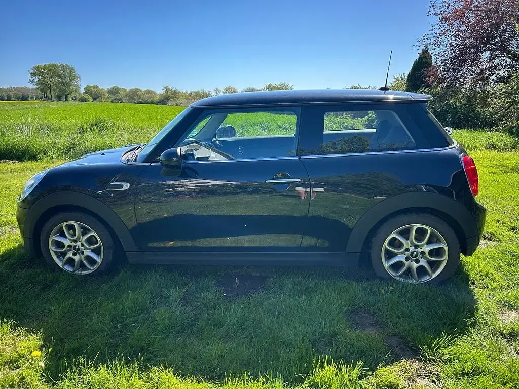 Usata Mini ONE 102 CV (75 kW) 2017 Nero Utilitaria