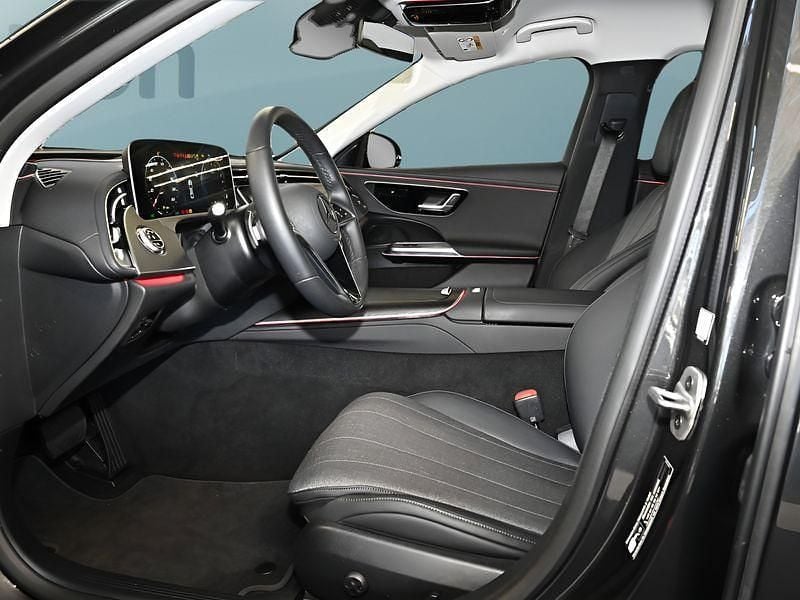 Gebraucht Mercedes E300 197 PS (144 kW) 2024 Grau Limousine