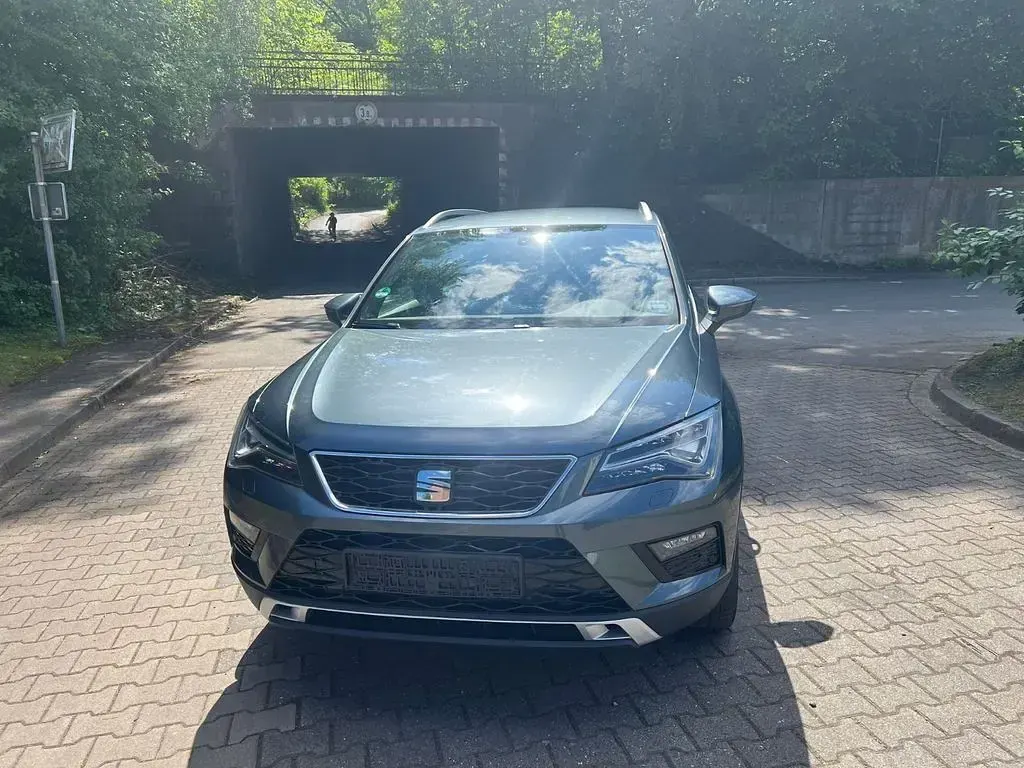 Używany Seat Ateca 4Drive 150 KM (110 kW) 2019 Szary SUV