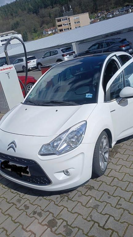 Weiß Gebraucht 2010 Citroën C3 Exclusive Limousine | 4.300 € (Fairer Preis) - Bild 1/4