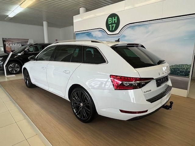 Gebraucht Skoda Superb Style 156 PS (114 kW) 2022 Weiß Kombi