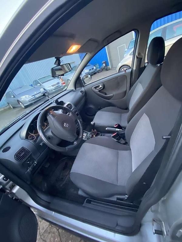 Gebraucht Opel Corsa 75 PS (55 kW) 2004 Limousine