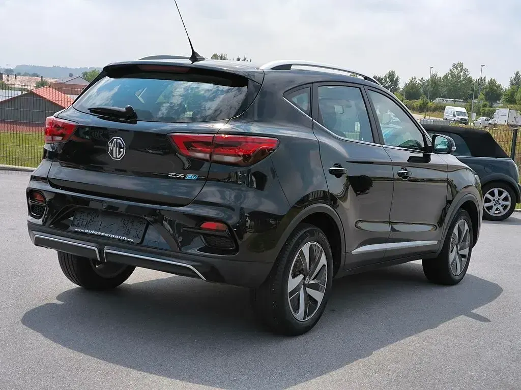 Gebraucht MG ZS Comfort 130 kW (177 PS) 2022 Schwarz SUV