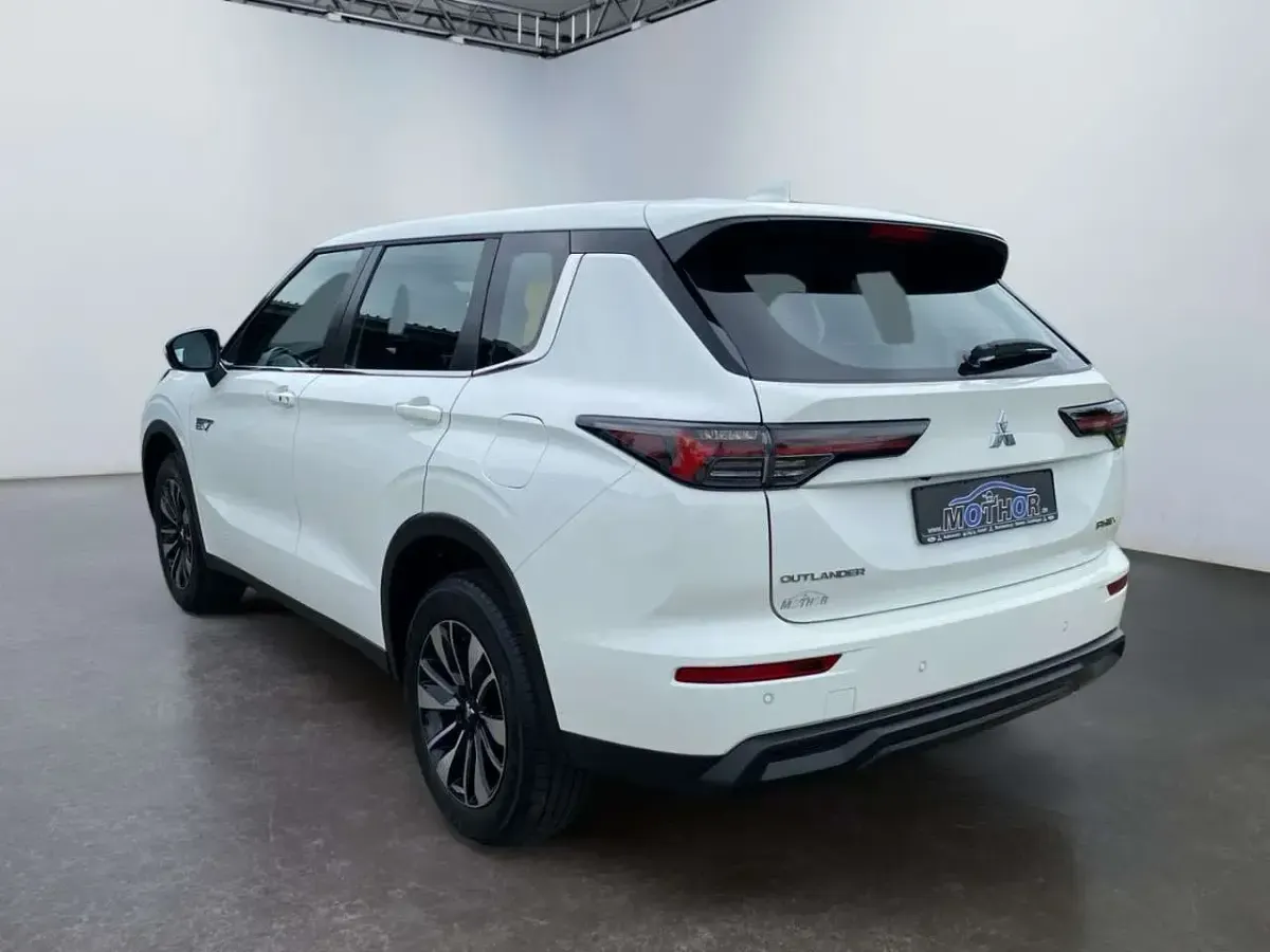 Neu Mitsubishi Outlander P-HEV Diamant Edition 306 PS (225 kW) 2026 Weiß SUV