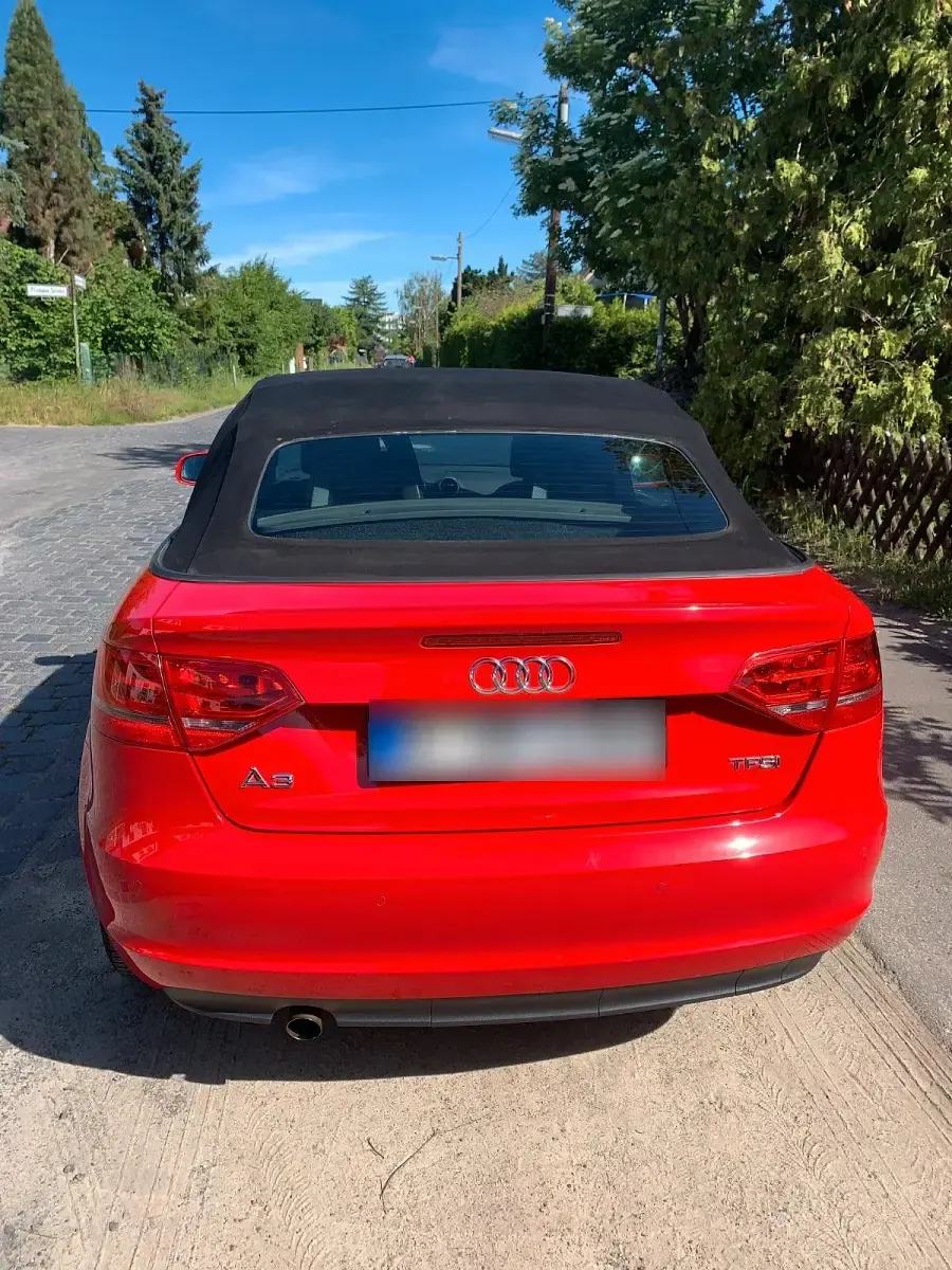 Gebraucht Audi A3 Cabriolet Basis 105 PS (77 kW) 2012 Rot Cabrio