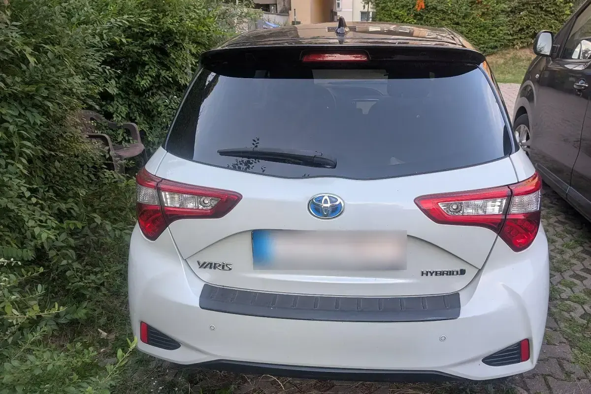 Gebraucht Toyota Yaris Style 101 PS (74 kW) 2018 Weiß Kleinwagen
