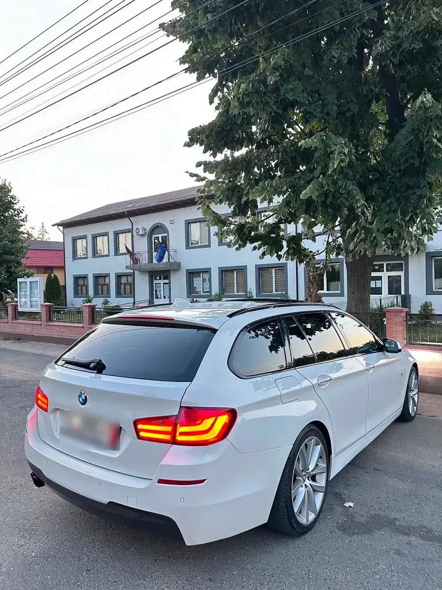 Gebraucht BMW 530 245 PS (180 kW) 2011 Weiß Kombi