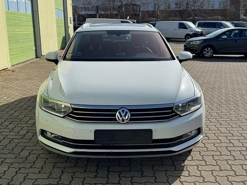 Gebraucht VW Passat Highline 179 PS (131 kW) 2016 Weiß Kombi