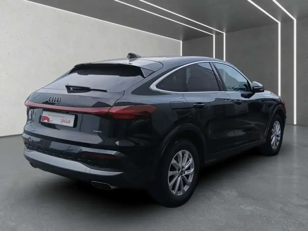 Gebraucht Audi Q5 204 PS (150 kW) 2025 Mythosschwarz metallic SUV