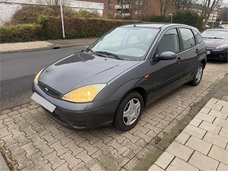 Gebraucht Ford Focus 75 PS (55 kW) 2003 Grau Limousine
