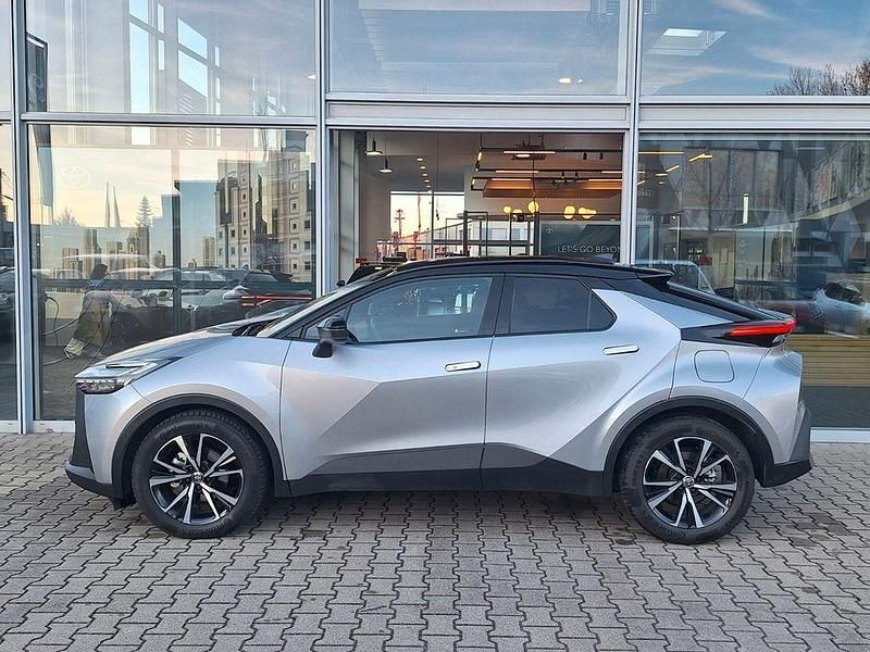 Gebraucht Toyota C-HR 197 PS (144 kW) 2025 Silber SUV