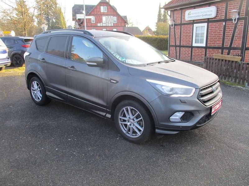 Gebraucht Ford Kuga ST-Line 175 PS (128 kW) 2018 Magneticgrau (metallic) SUV