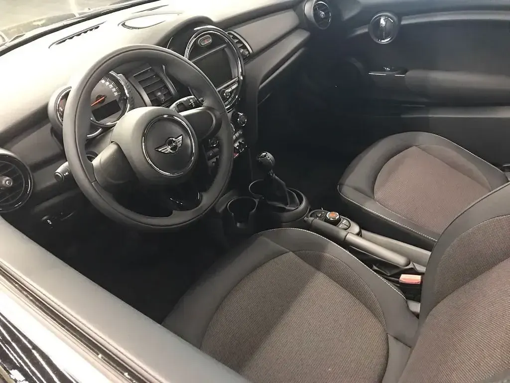 Occasion Mini ONE 102 PK (75 kW) 2017 Zwart Hatchback