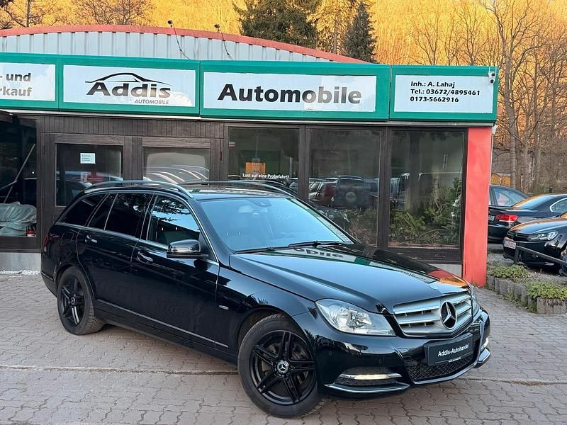 Gebraucht Mercedes C250 204 PS (150 kW) 2011 Schwarz Kombi