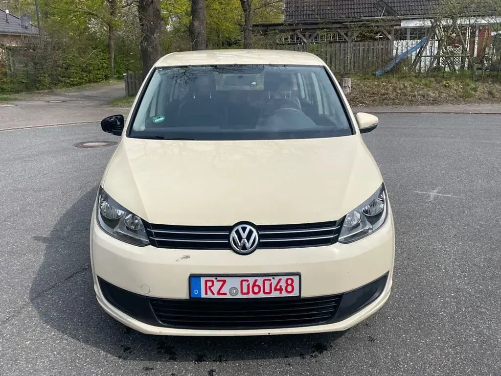 Gebraucht VW Touran 2016 Gelb Van / Kleinbus