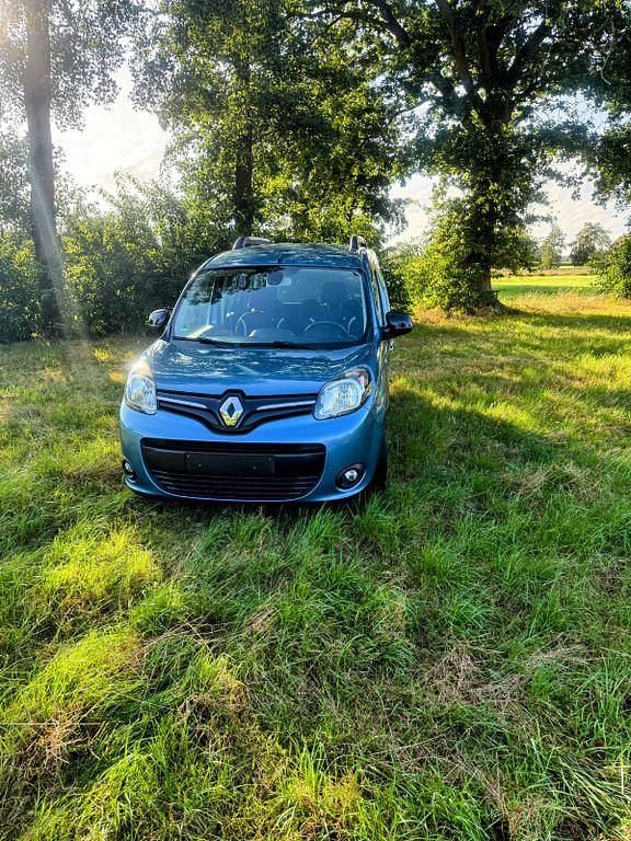 Blau Gebraucht 2015 Renault Kangoo LIMITED Van / Kleinbus | 7.900 € (Fairer Preis) - Bild 1/4