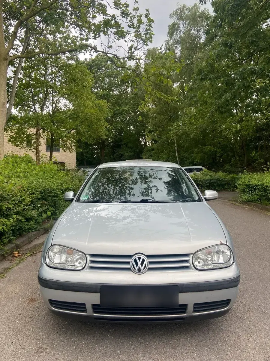 Gebraucht VW Golf IV 101 PS (74 kW) 1998 Silber Kleinwagen