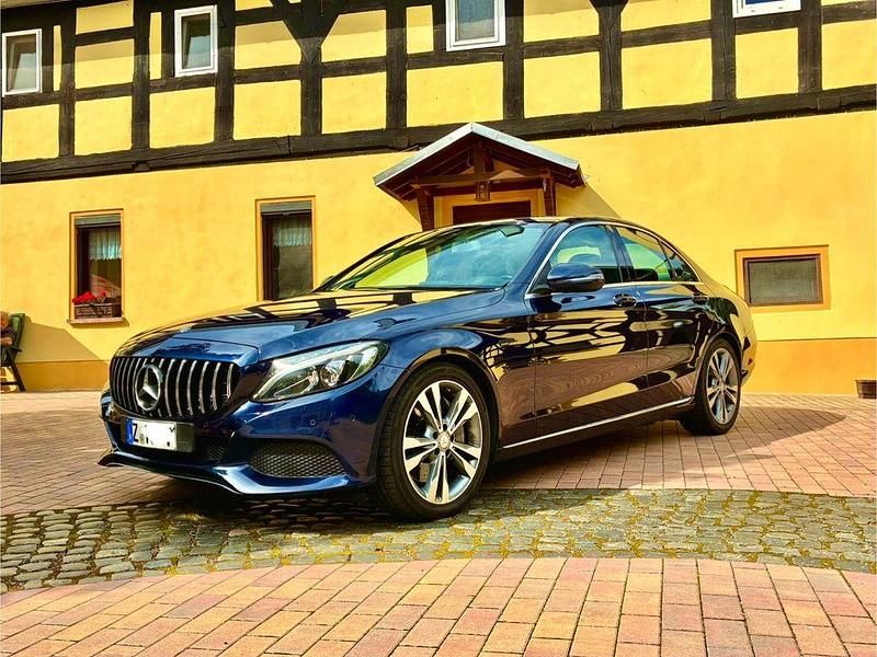 Blau Gebraucht 2015 Mercedes C400 Limousine | 26.990 € (Fairer Preis) - Bild 1/4