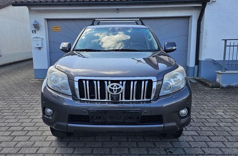 Gebraucht Toyota Land Cruiser TEC-Edition 190 PS (139 kW) 2013 Grau SUV