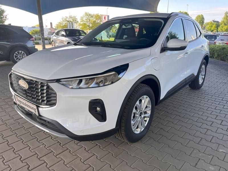 Neu Ford Kuga Titanium 242 PS (177 kW) 2025 Frozen white (weiss) SUV
