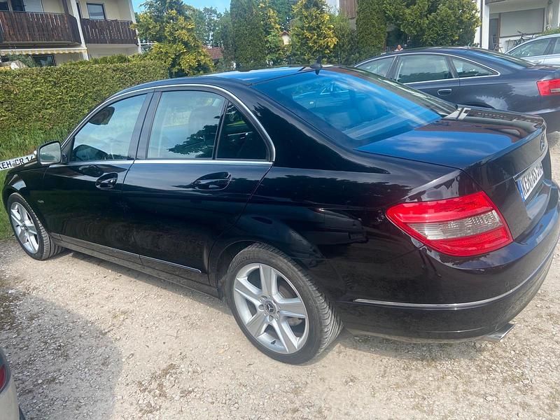 Gebraucht Mercedes C220 170 PS (125 kW) 2008 Schwarz Limousine